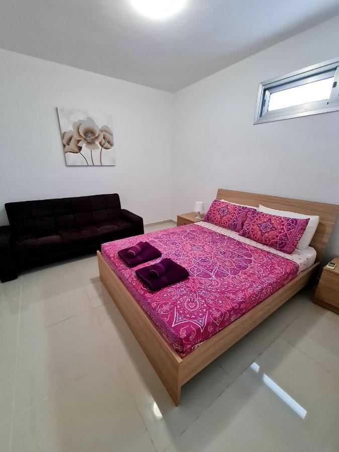 Modern Villa, 4 Bedrooms, Private Pool, Close To Coral Bay Strip Pegeia Exterior foto