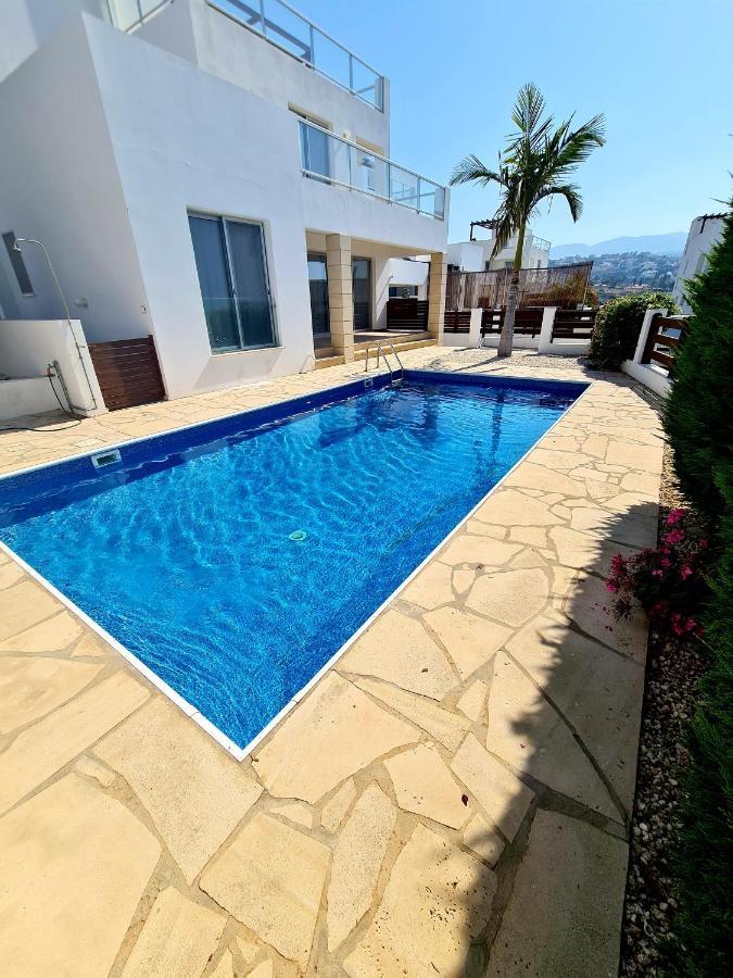 Modern Villa, 4 Bedrooms, Private Pool, Close To Coral Bay Strip Pegeia Exterior foto